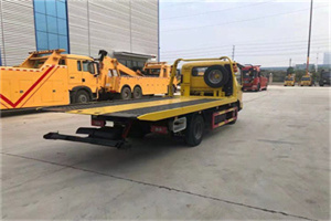 山南地区非事故拖车