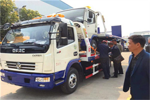 山南地区汽车道路救援拖车价格